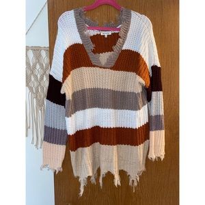 Color-block frayed sweater